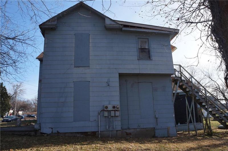 119 E Short Ave, Independence, MO 64050