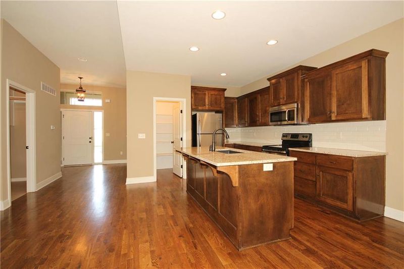7559 N Eastern Ave, Kansas City, MO 64158