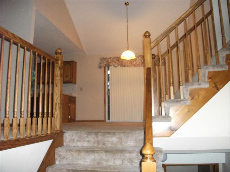 415 E Bannister Rd, Kansas City, MO 64131