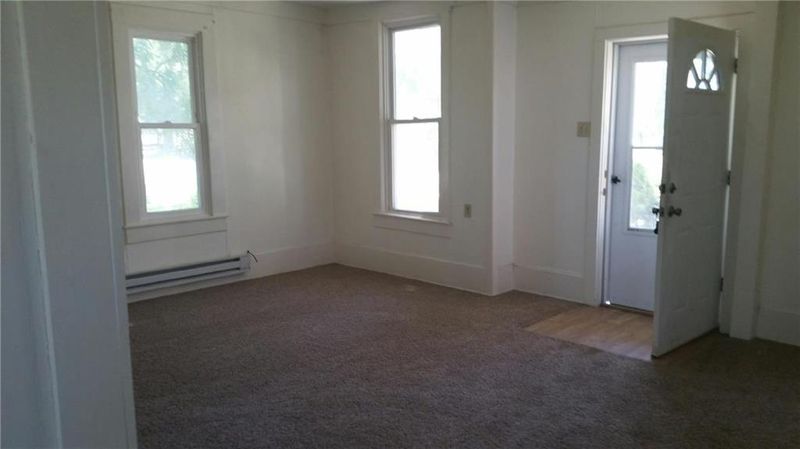 305 S Main St, Alma, MO 64001