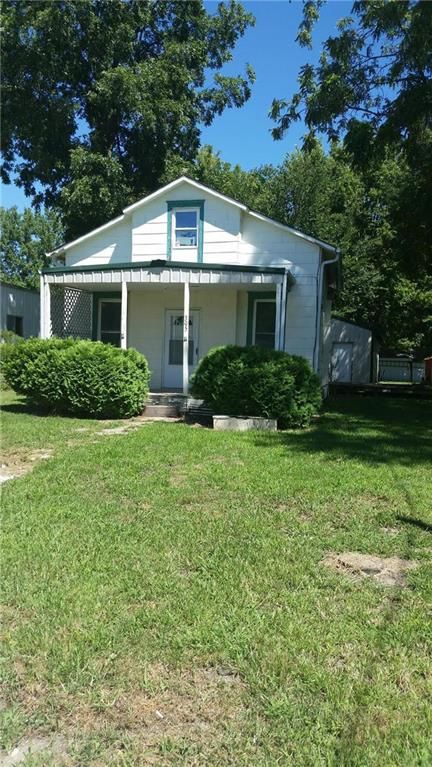 305 S Main St, Alma, MO 64001