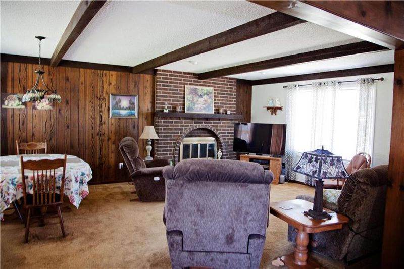 3306 N Spring St, Independence, MO 64050