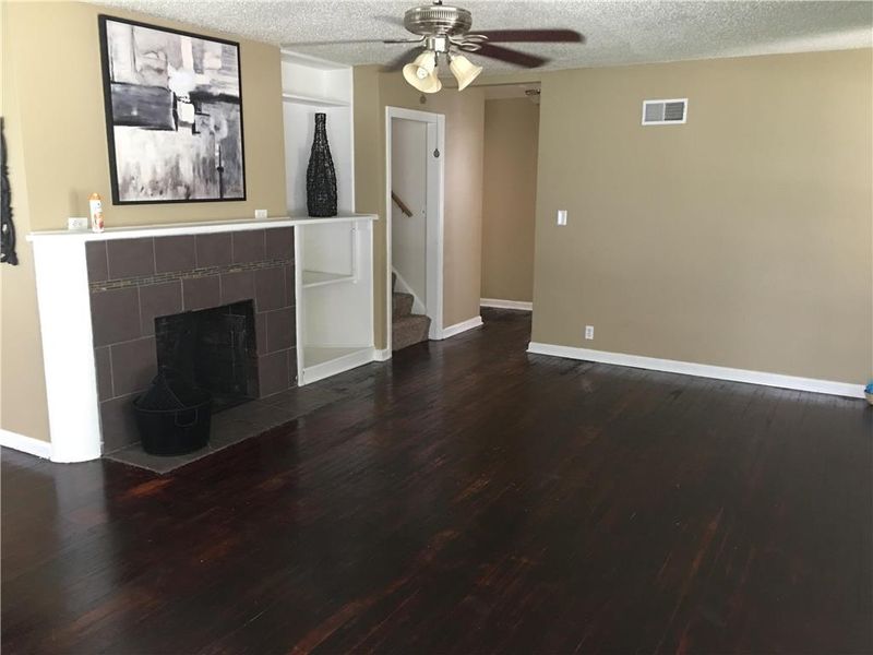 8601 E 78th Ter, Kansas City, MO 64138