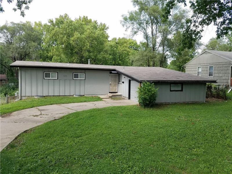 6206 E 96 St, Kansas City, MO 64134