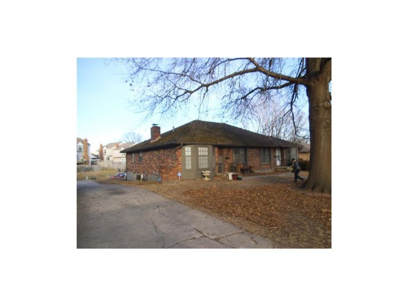11800 E 60th St, Kansas City, MO 64133