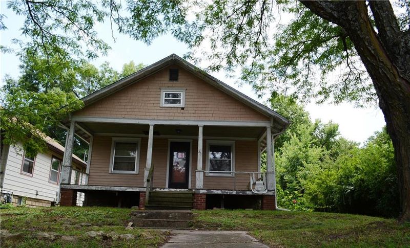 331 Johnson Ave, Lawrence, KS 66044