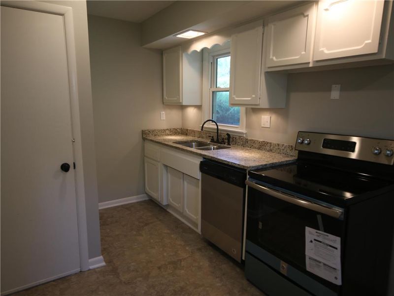 8412 Lowell Ave, Overland Park, KS 66212