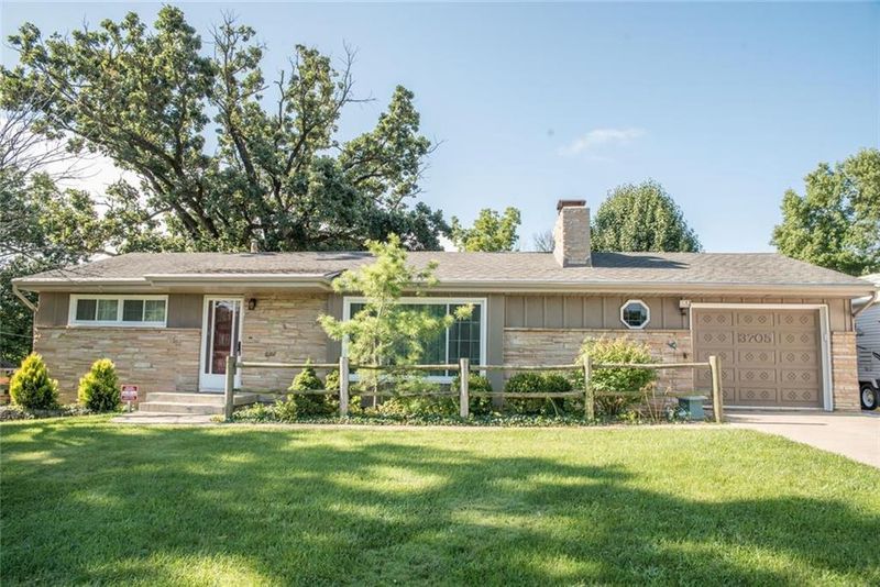3705 NW 63rd St, Kansas City, MO 64151