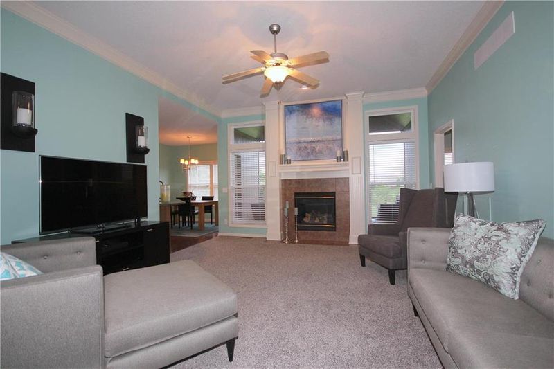 9015 NE 103rd St, Kansas City, MO 64157