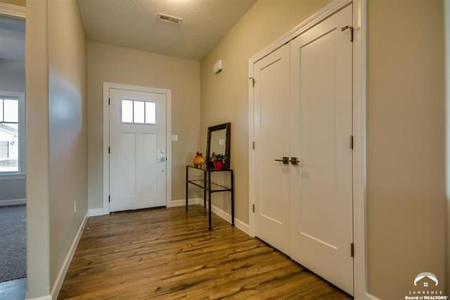 2509 E 25th Pl, Lawrence, KS 66046