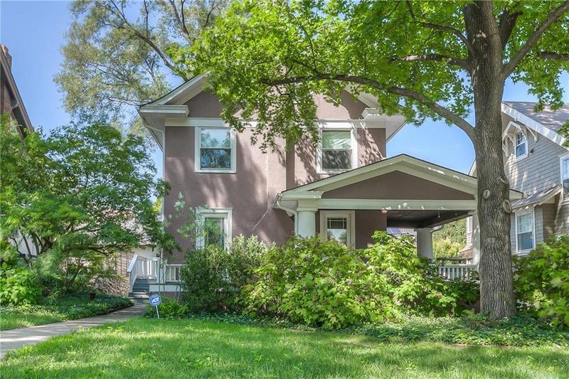 8 E 57 Ter, Kansas City, MO 64113