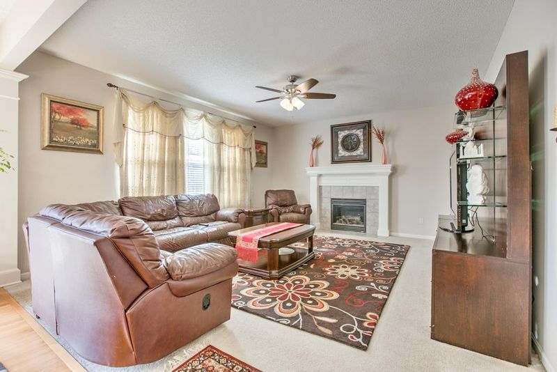 15547 Valley View Dr, Overland Park, KS 66223