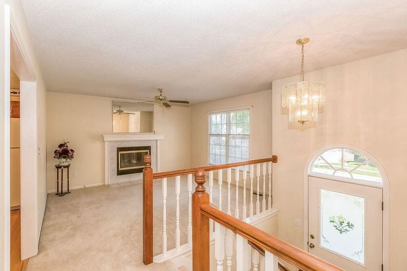 8337 Allenton Dr, Kansas City, MO 64151