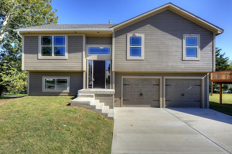 505 N Saville Ct, Independence, MO 64050
