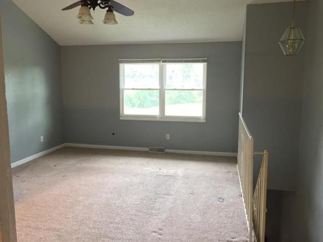10602 E 41st St, Kansas City, MO 64133