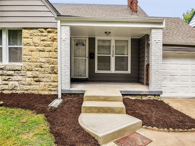 1130 E 77th Ter, Kansas City, MO 64131