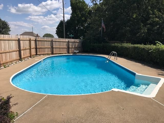 8010 E 163rd Ter, Belton, MO 64012