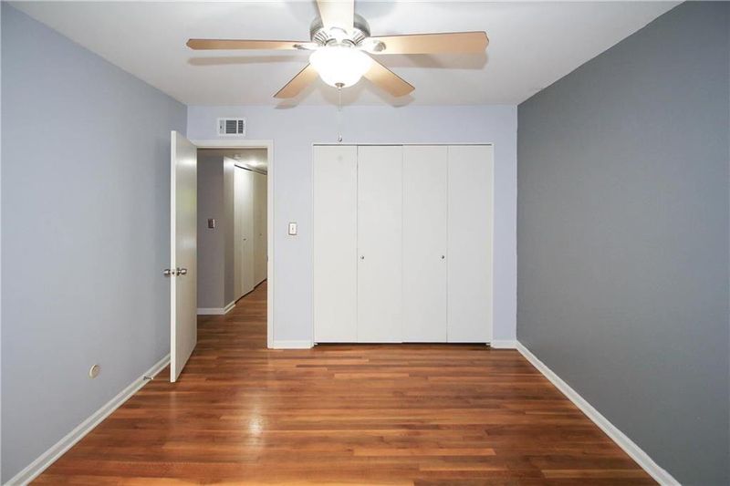 4424 Jarboe Unit 1 St, Kansas City, MO 64111