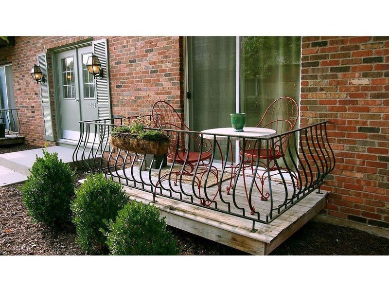 4424 Jarboe Unit 1 St, Kansas City, MO 64111