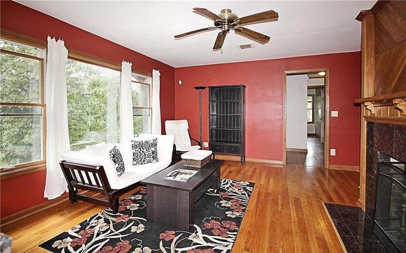 531 E Santa Fe Trl, Kansas City, MO 64145