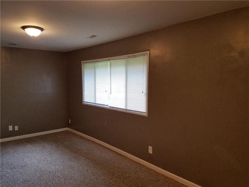 8400 E 114th Ter, Kansas City, MO 64134