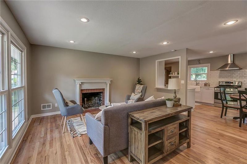 7133 Lowell Dr, Overland Park, KS 66205