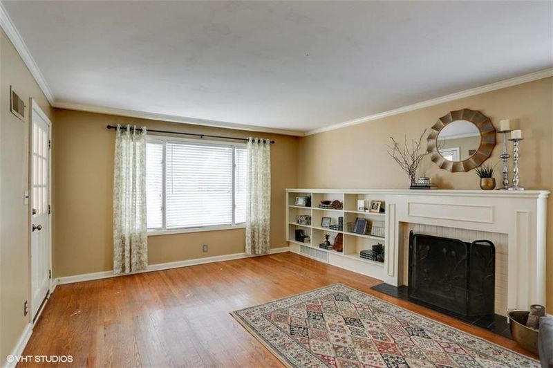 408 E 65 Ter, Kansas City, MO 64113