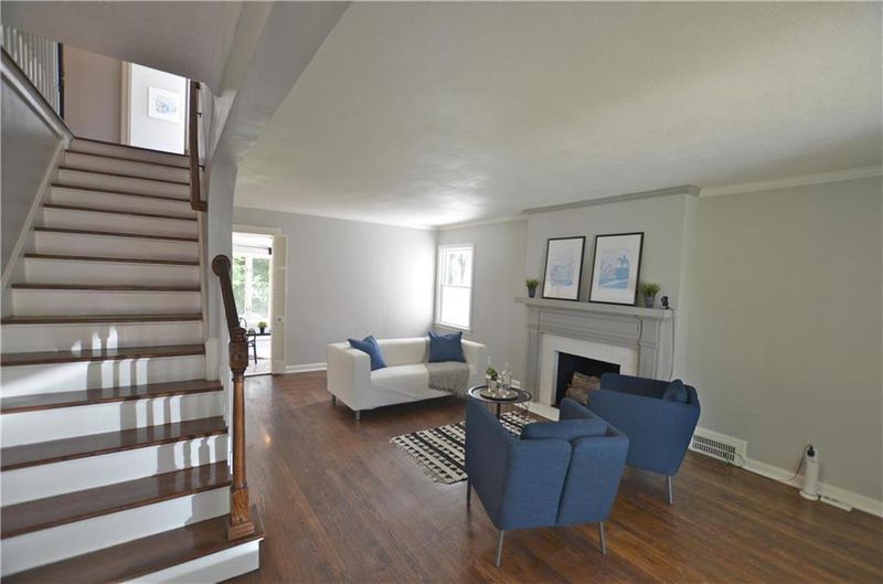 7307 Campbell St, Kansas City, MO 64131