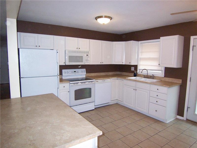 12701 E 59th St, Kansas City, MO 64133