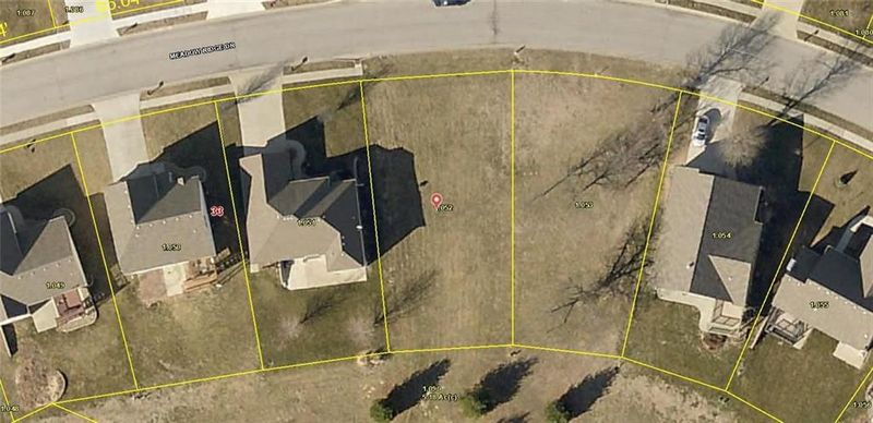2702 Meadow Ridge Dr, St Joseph, MO 64504