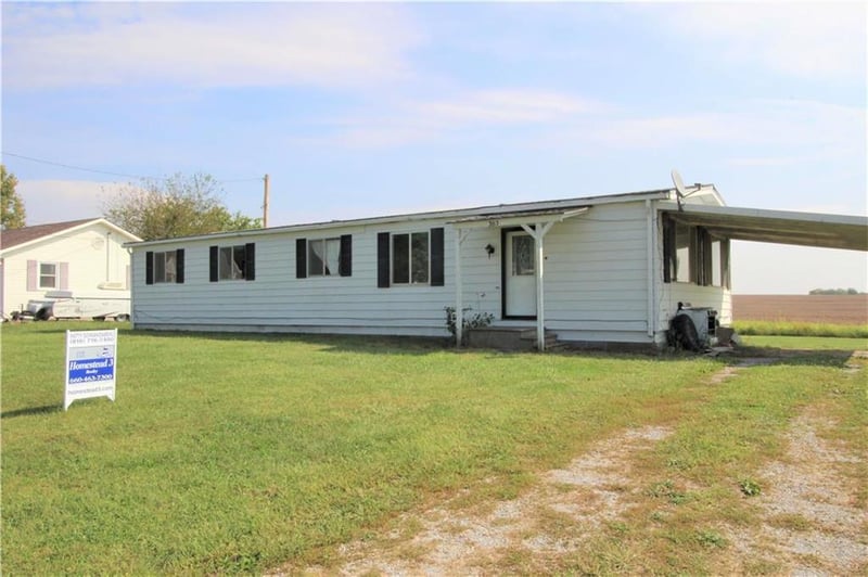 303 Elm St, Emma, MO 65327