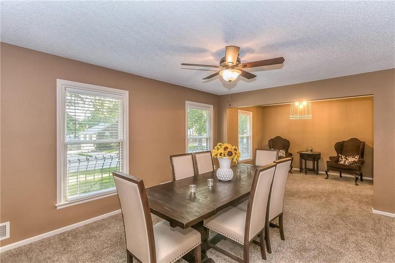 11715 E 60th Ter, Kansas City, MO 64133