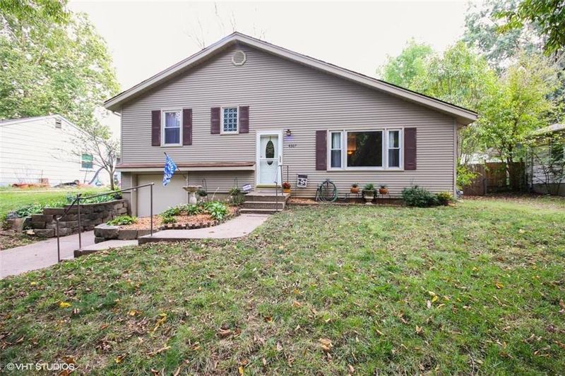 4307 N Lister Ave, Kansas City, MO 64117