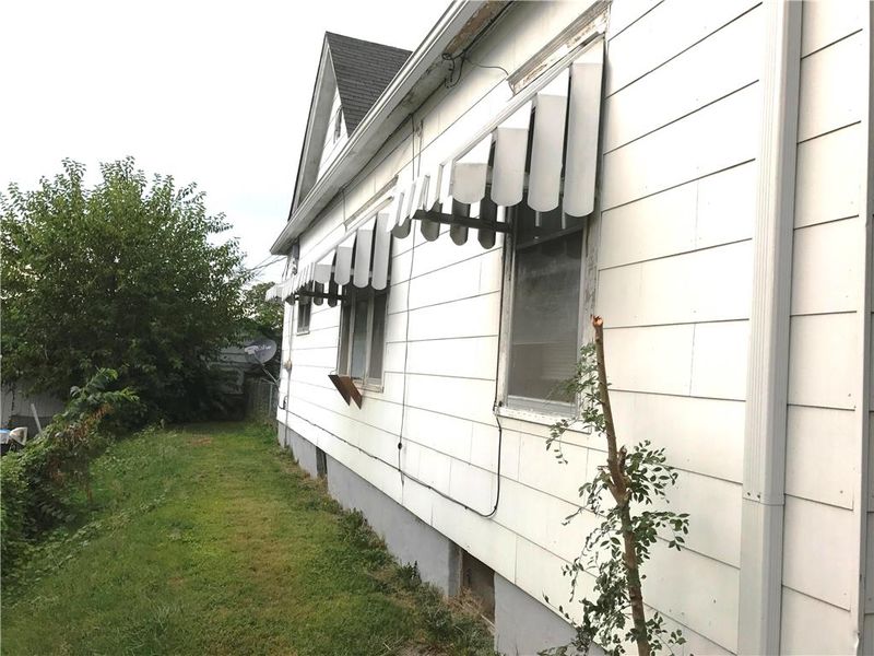 119 W Indiana Ave, St Joseph, MO 64504