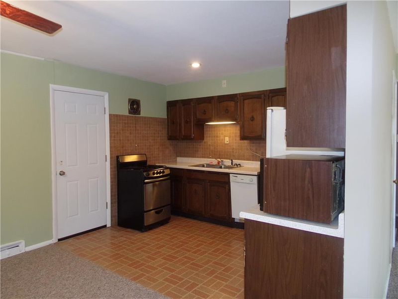 11208 Corrington Ave, Kansas City, MO 64134