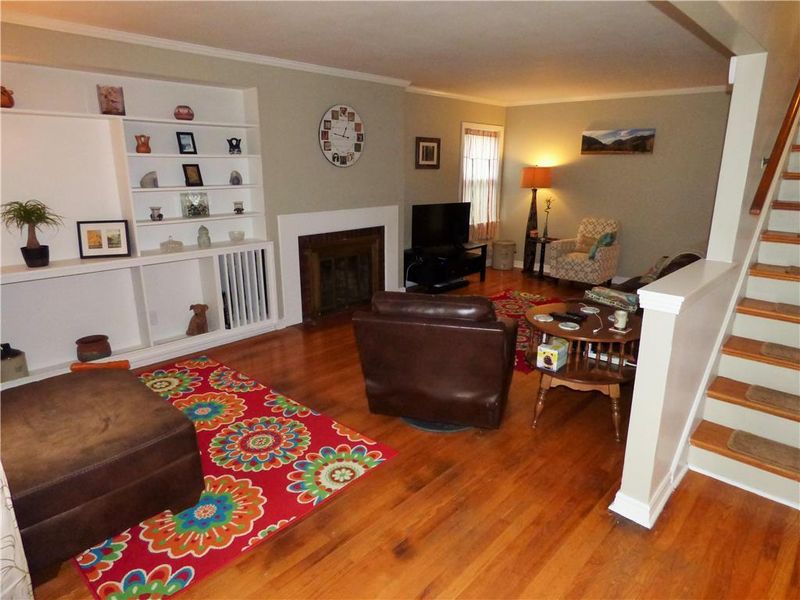 444 E 81st St, Kansas City, MO 64131