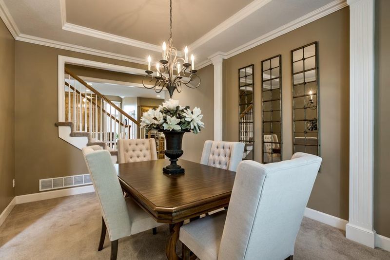 10204 W 147th St, Overland Park, KS 66221