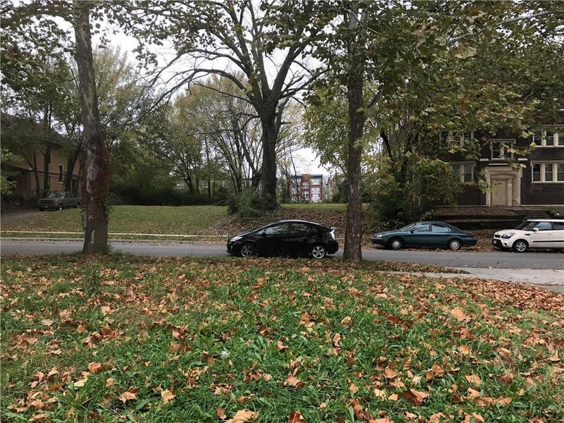 4015 Forest Ave, Kansas City, MO 64110