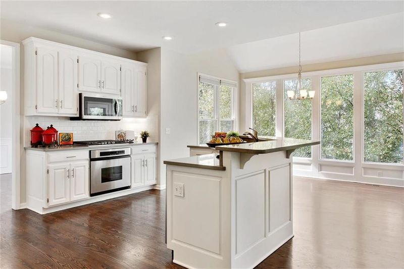 13202 Goddard Ln, Overland Park, KS 66213