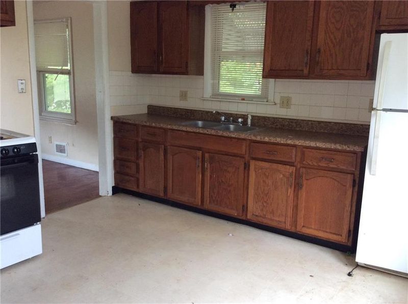 3800 E 71 Ter, Kansas City, MO 64132
