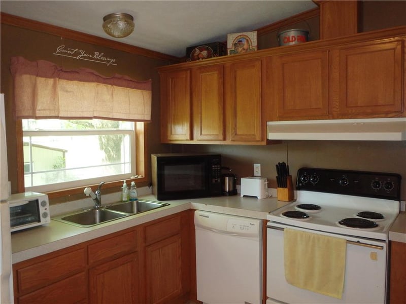 215 Mansur St, Chula, MO 64635