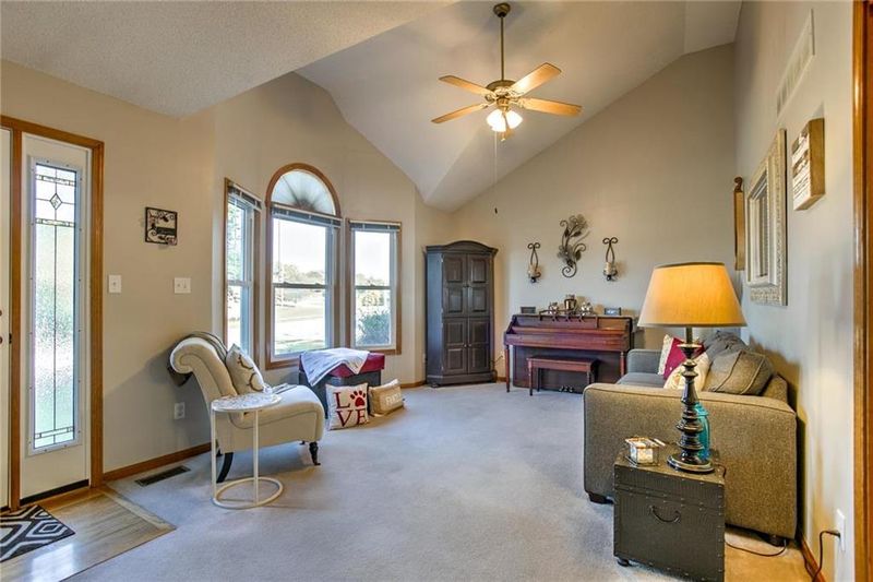 7403 N Eastern Ave, Kansas City, MO 64119