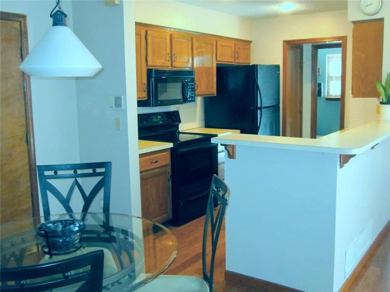 15507 Floyd St, Overland Park, KS 66223