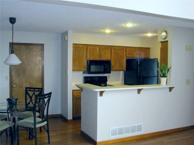 15507 Floyd St, Overland Park, KS 66223