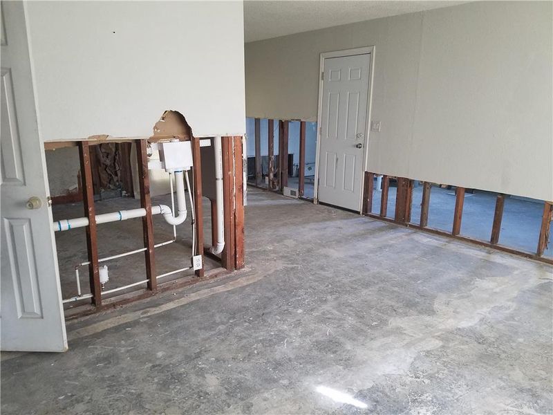 7404 Longview Rd, Kansas City, MO 64134