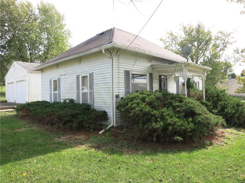 304 S Douglas St, Kingston, MO 64650