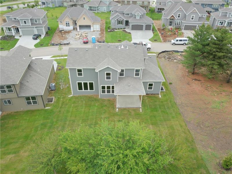 8818 W 165 Ter, Overland Park, KS 66085