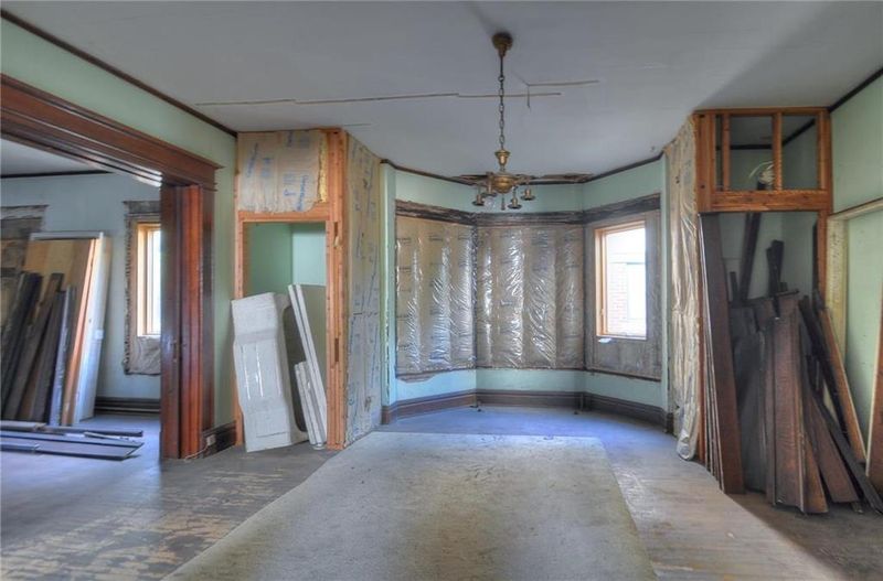4018 E Harrison St, Kansas City, MO 64110