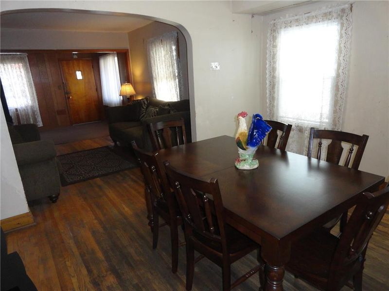 2639 E 8th St, Kansas City, MO 64124