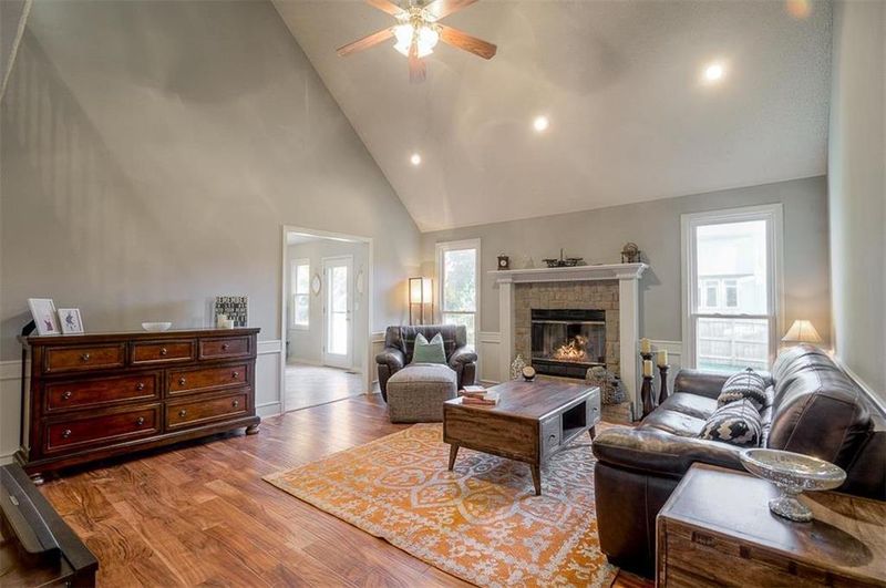 15215 Dearborn St, Overland Park, KS 66223
